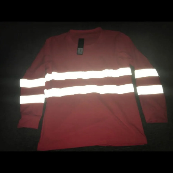 High Visibility Reflective Shirt 🏃🏾♀️ - Picture 2 of 2